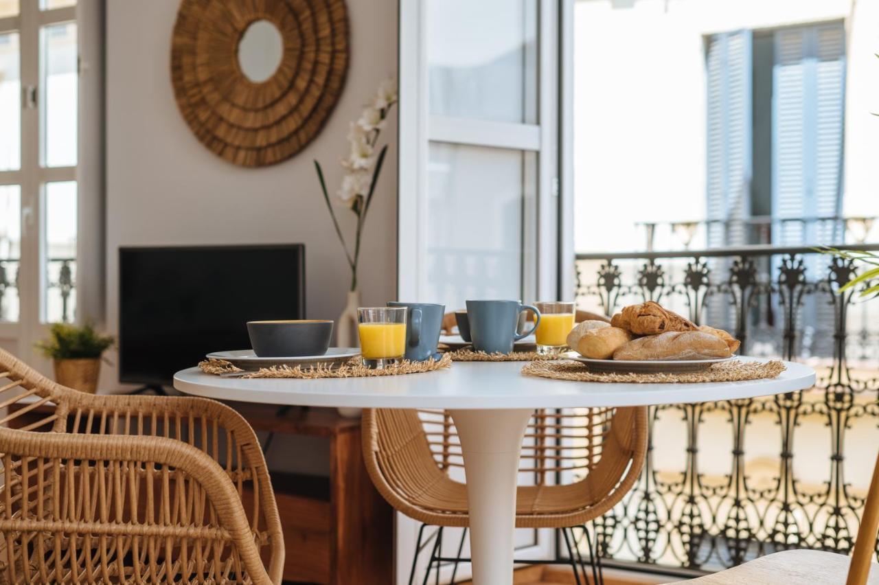 Hostly Rivero 2A Center Loft-Fibre-Communal Terrace-Parking Optional-Cless 세비야 외부 사진